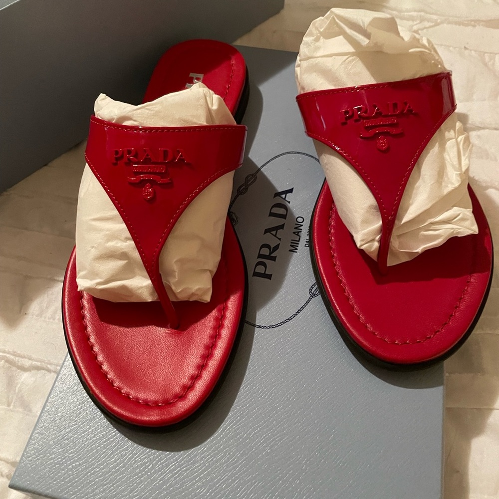 Red Prada Patent leather flipflops